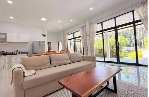 Srithanu Resort | Villa La Forest – Tropical Escape with Shared Pool Near Hin Kong Beach