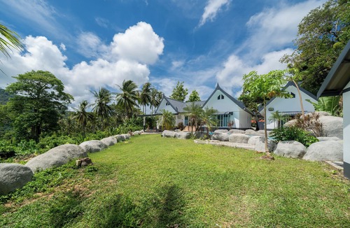 Kata Villa | Villa Olympus – Sea View Private Pool Villa 4 BR Near Kata Beach