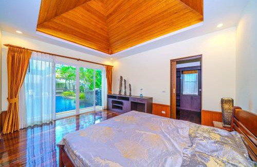 Rawai Villa | Villa One Rawai Grand 4BR Free solar electricity