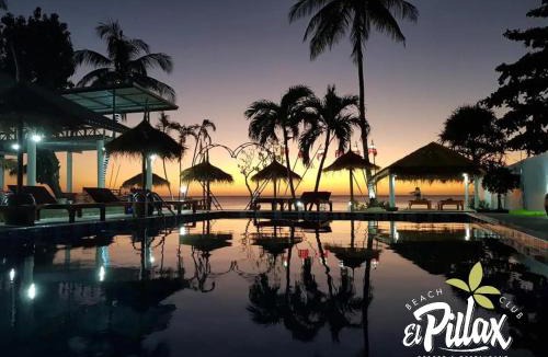 Ko Lanta Villa | Villa - Sleeps 8 - Terrace - Beach Close