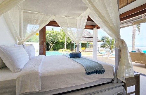 Na Thon Villa | Villa Sunsai 3BR Beachfront Pool Villa in Nathon