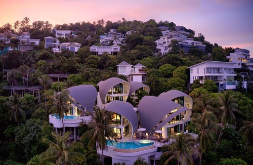 Moo 5 Villa | VILLA THE SPOT luxury villa facing the sea and jungle