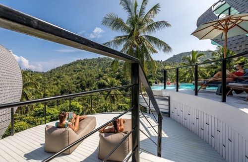 Moo 5 Villa | VILLA THE SPOT luxury villa facing the sea and jungle