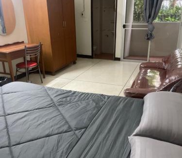 Din Daeng Apartment | Viriyapon