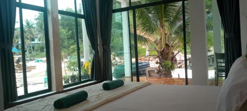 Koh Rong Apartment | water fall resort soksan