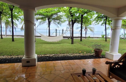 Pochomil House | Welcome to The Beach House