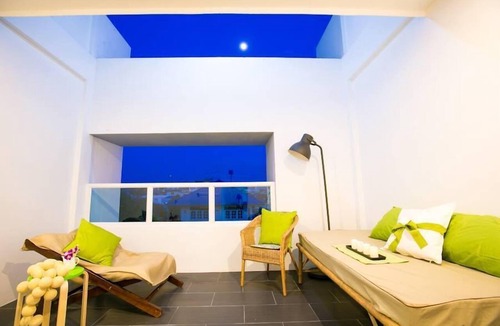 Tha Rap House | White Monkey Guesthouse