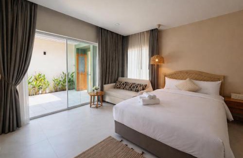Hat Chao Samran Villa | Wind Haus Beachfront Villa