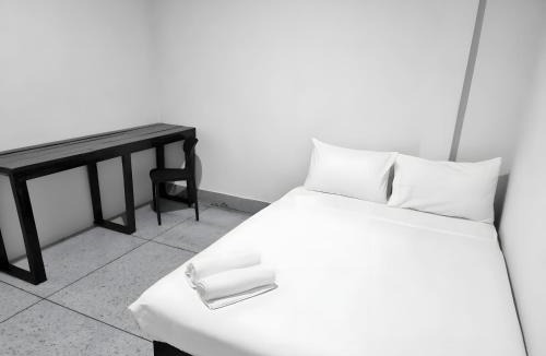 Wat Bowon Niwet Apartment | X BAO Khaosan Street - เบา ตรอกข้าวสาร