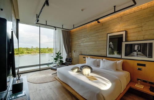 Kanchanaburi Resort | X River Kwai
