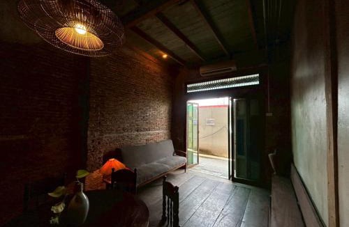 Khao San Apartment | Yellow House