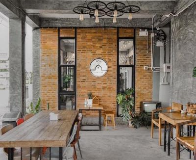 Wiang Nong Long Hostel | YOJI House and Cafe