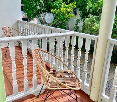 Ranong Hotel | Zane Balcony House Ranong Hotel เซน บัลโคนี่ เฮ้าส์ ระนอง