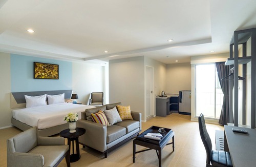 Hua Mak Hotel | Zircon Hotel