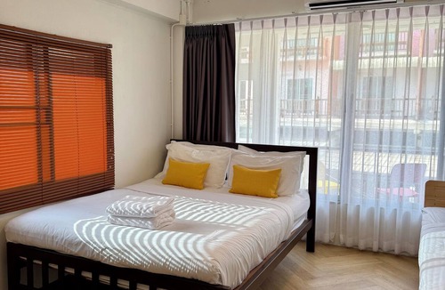 Nimman House | Zzz at Nimman : 3 Floors Cafe Townhouse with Rooftop View