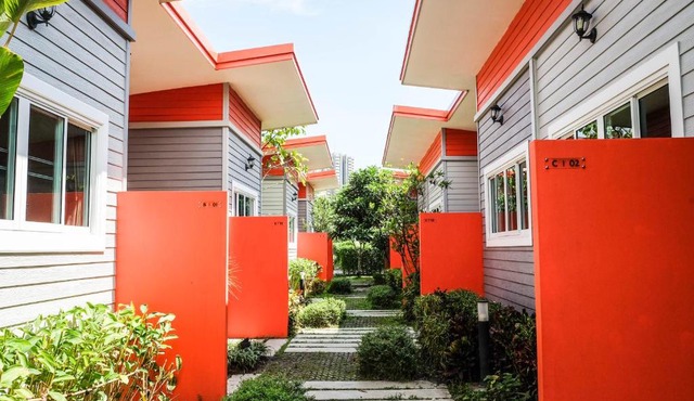 โรงแรมบ้านเพิ่มสุข อิมแพ็ค เมืองทอง in Bangkok