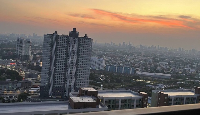 #1 Summer sunshine 29sqm Room with AC, fitness room, WiFi, pool, washing machine