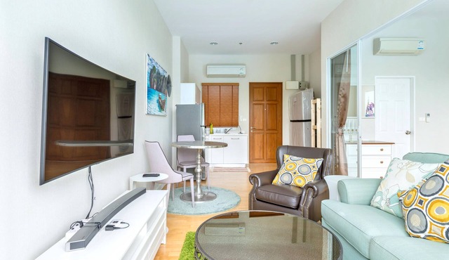 1511-2 - Luxurious Ground Floor Condo with Pool Access in Hua Hin