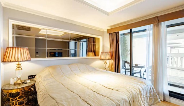 1Bed 46th Floor HANGOVER 2 Central River Station