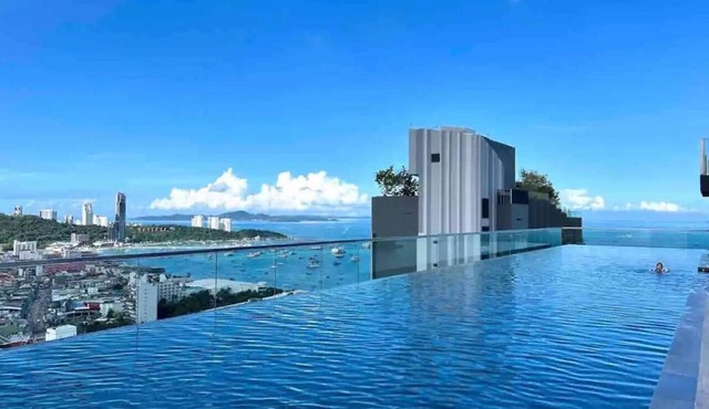 2 Bed Room Seaview Unit At Best Location in Muang Pattaya