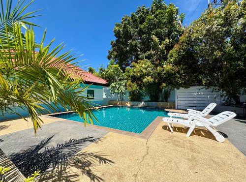 2 bedroom bungalow Nai Harn 4 Resort in Ban Suan