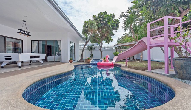 3-bedroom house in awesome Pattaya City with AC comfort in Pattaya City