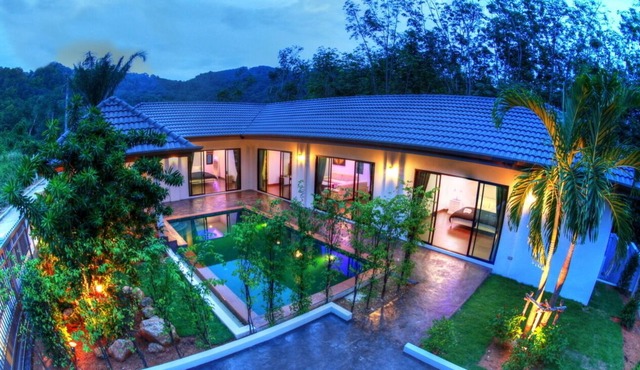 3 Bedroom Pool Villa in Chalong