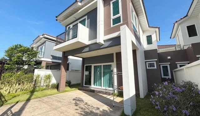 3-bedroom house in tranquil Tambon Thep Krasatti with hi-speed WiFi
