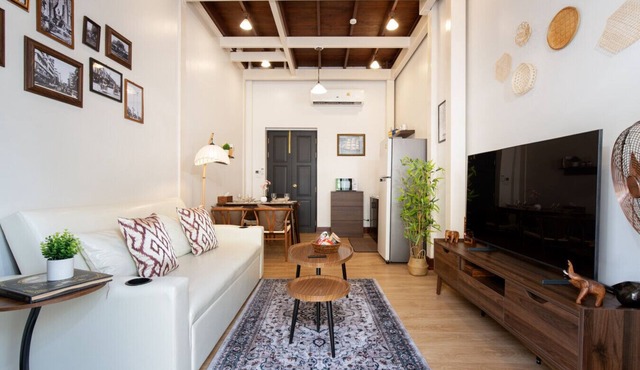 3BR 1SFB Home In Chinatown 5 Min MRT - Nivas Wanit