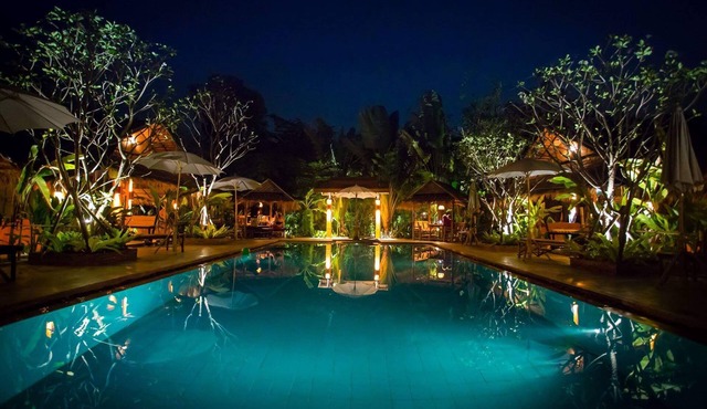 #5 ENCHANTED GARDEN BUNGALOW