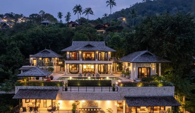 5-Star traditional Rangsit Villa, 6-bedroom retreat with infinity pool and stunning views