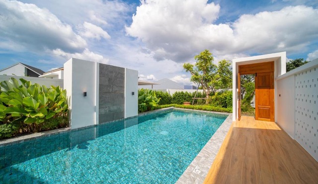 Alisa Grand Pool Villa