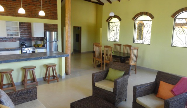 An elegant newly built 3 bedroom/2 washroom house. Surfing paradise. in Manzano Número Uno