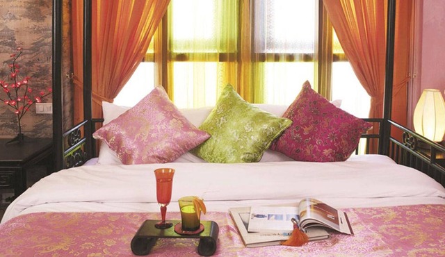 Antique Chinese Style | Chinatown | 350m MRT
