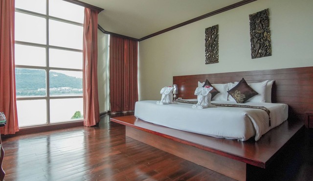 Arawan Riverside Hotel in Pakse