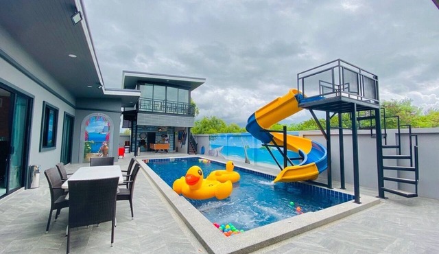 At Leisure Poolvilla private home for Relax ,parties with friends Family kids in Huahin
