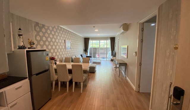 B109 Cozy 2-bedroom apartment with Playground near Beach in Nongkae
