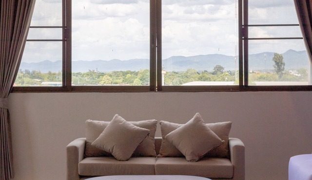 B2 Lampang Boutique & Budget Hotel