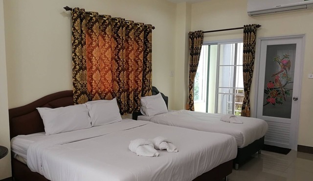 Baan Samran Hotel