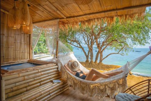 Bamboo Seaview Koh Larn with Hottub Balcony No2 Second Floor in Ko Larn