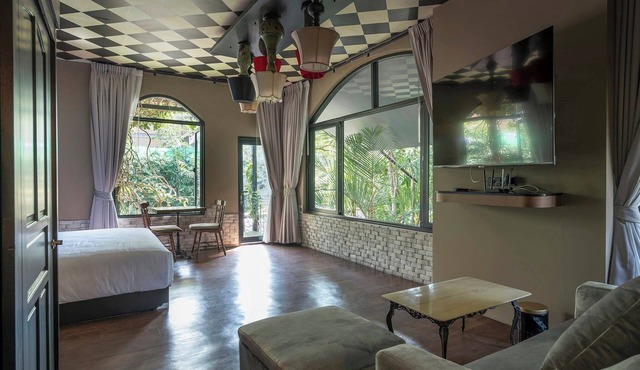 Bangkok Oasis Hotel