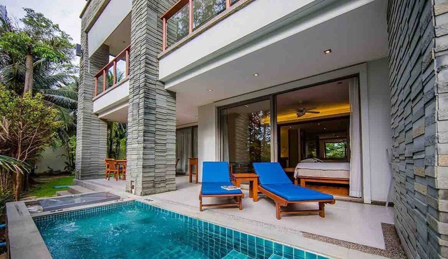 Beachfront 3br Luxe, Jacuzzi Pool On Naithon Beach