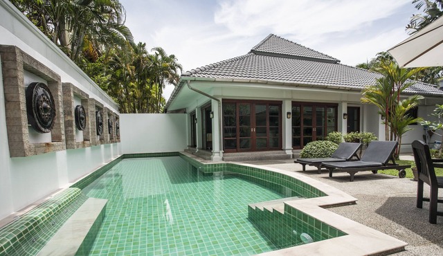 Beautiful 3 bedroom courtyard villa with a private swimming pool.