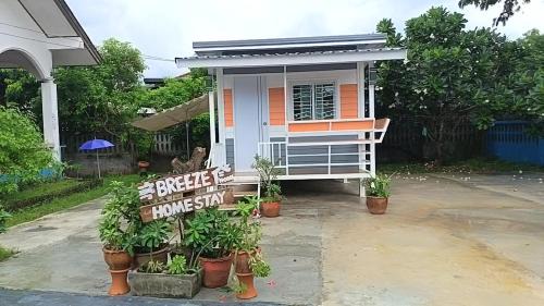 Breeze Homestay