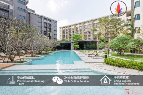 BTS S5 Surasak 900 meters near the Mekong River Pier Free Swimming Pool in Ferris Wheel Night Market Chinese Reception Bangkok Center in Bangkok