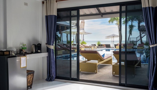 Bungalow - Sleeps 2 - Terrace - Beach Close