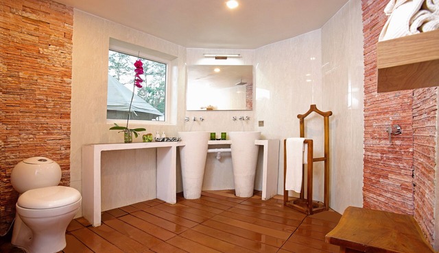Canvas and Orchids Retreat in Koh Kong