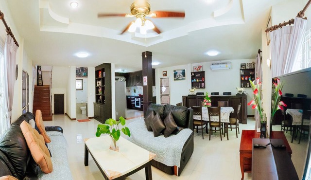 Captivating 3-bed Villa in Muang Pattaya