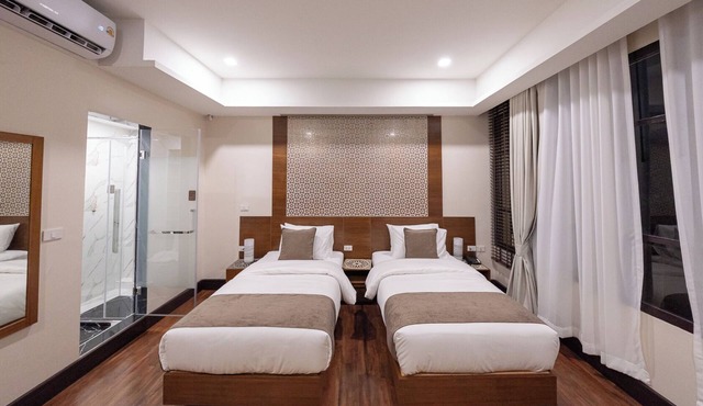 Casa Le Damuz At MRT Bangphlat - Adult Only