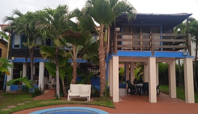 Casa Madera de playa in San Rafael del Sur